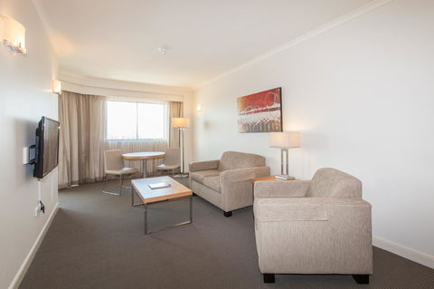 Central Cosmo Apartment Hotel - Accommodation Brisbane 16