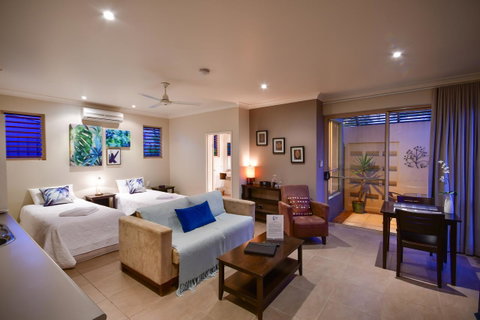 Blue Summit Hideaway - Accommodation Brisbane 4