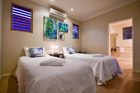 Blue Summit Hideaway - Accommodation Brisbane 3