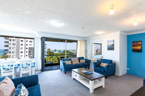 Burgess @ Kings Beach Apartments - Accommodation Brisbane 34