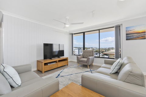 Burgess @ Kings Beach Apartments - Accommodation Brisbane 43