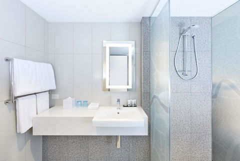 Holiday Inn Express Brisbane Central, An IHG Hotel - Accommodation Brisbane 9