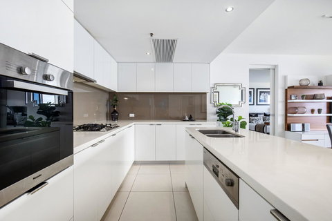 Ultra Broadbeach - Accommodation Brisbane 19