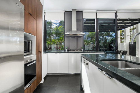 Ultra Broadbeach - Accommodation Brisbane 25