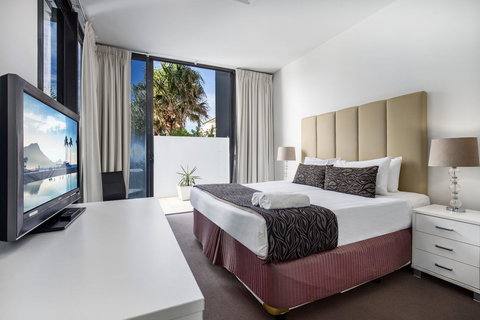 Ultra Broadbeach - Accommodation Brisbane 22