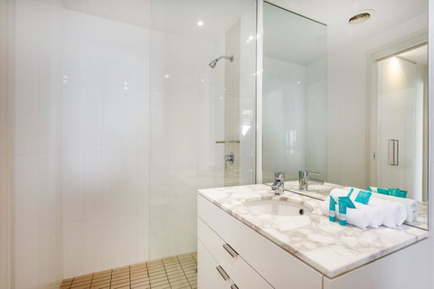 Ultra Broadbeach - Accommodation Brisbane 28