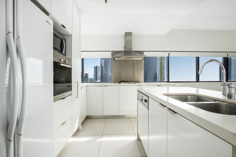 Ultra Broadbeach - Accommodation Brisbane 31