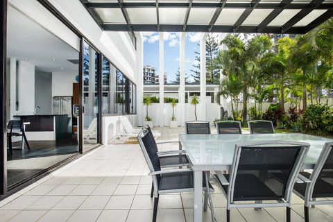 Ultra Broadbeach - Accommodation Brisbane 26