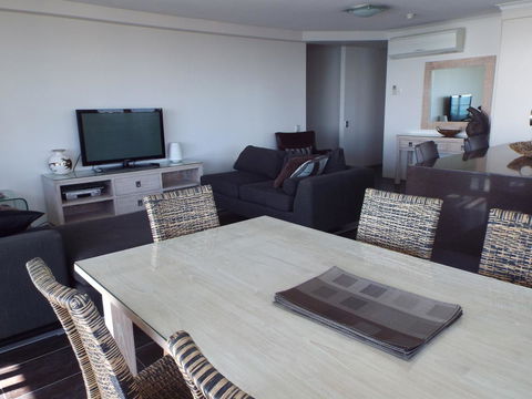 Northwind Beachfront Apartments - Accommodation Brisbane 13