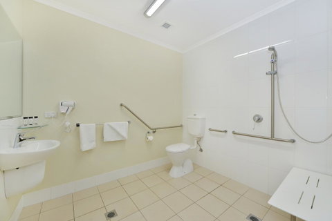 Cairns Queenslander Hotel & Apartments - Accommodation Brisbane 38