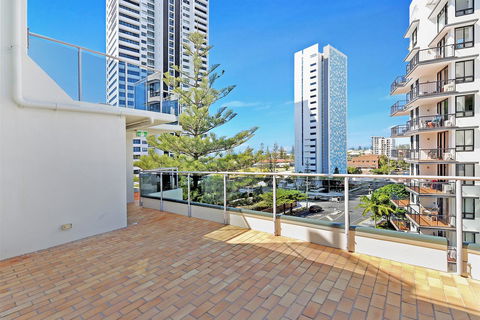 Broadbeach Travel Inn Apartments - Accommodation Brisbane 5