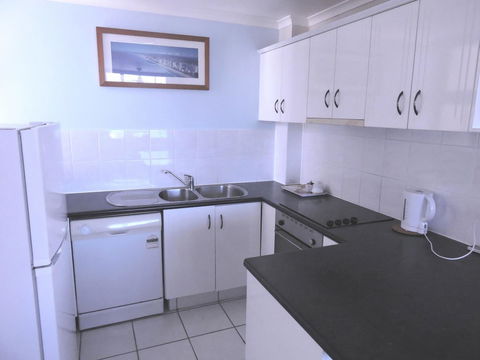 Broadbeach Travel Inn Apartments - Accommodation Brisbane 43