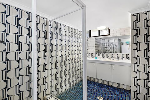 Broadbeach Travel Inn Apartments - Accommodation Brisbane 21