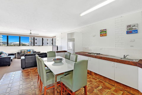 Broadbeach Travel Inn Apartments - Accommodation Brisbane 18