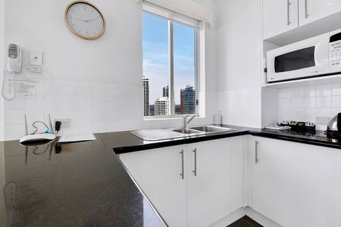 Pacific Views Resort - Accommodation Brisbane 23