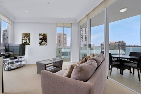 Pacific Views Resort - Accommodation Brisbane 26