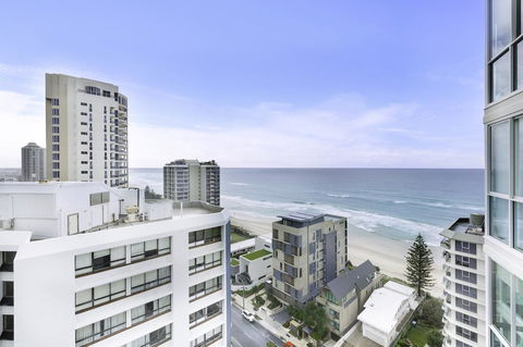 Pacific Views Resort - Accommodation Brisbane 10