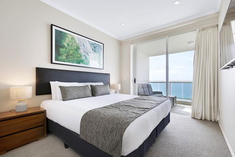 Pacific Views Resort - Accommodation Brisbane 2