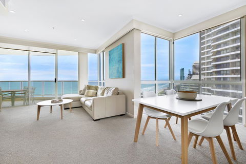 Pacific Views Resort - Accommodation Brisbane 1