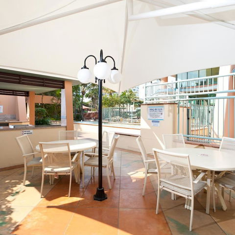 Mantra Crown Towers - Accommodation Brisbane 8