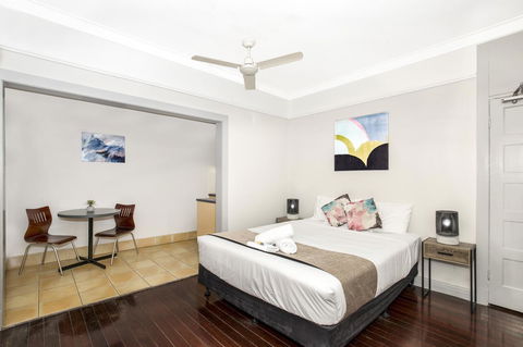 City Palms Brisbane - Accommodation Brisbane 10