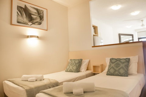 Amaroo At Trinity - Accommodation Brisbane 27