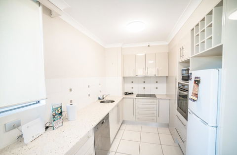 Capricorn One Beachside Holiday Apartments - Official - Accommodation Brisbane 6