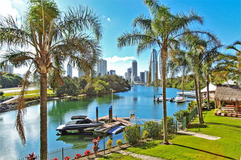 Capricorn One Beachside Holiday Apartments - Official - Accommodation Brisbane 15