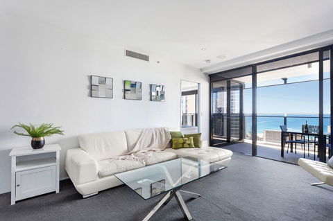 Holiday Holiday Circle On Cavill Apartments - Accommodation Brisbane 15