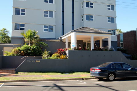 84 The Spit Holiday Apartments - Accommodation Brisbane 26