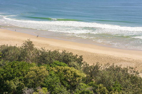 84 The Spit Holiday Apartments - Accommodation Brisbane 3