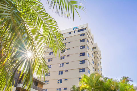 84 The Spit Holiday Apartments - Accommodation Brisbane 4