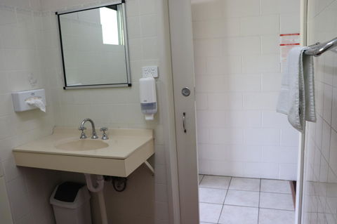 YAL Cairns - A Motel That Makes A Difference - Accommodation Brisbane 20