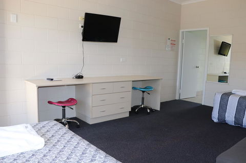 YAL Cairns - A Motel That Makes A Difference - Accommodation Brisbane 21