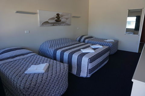 YAL Cairns - A Motel That Makes A Difference - Accommodation Brisbane 17