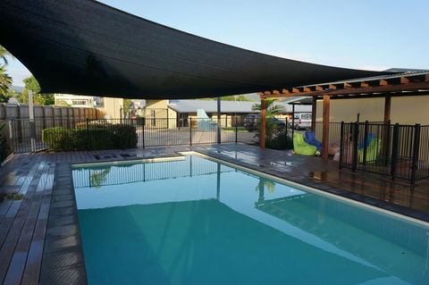 YAL Cairns - A Motel That Makes A Difference - Accommodation Brisbane 28