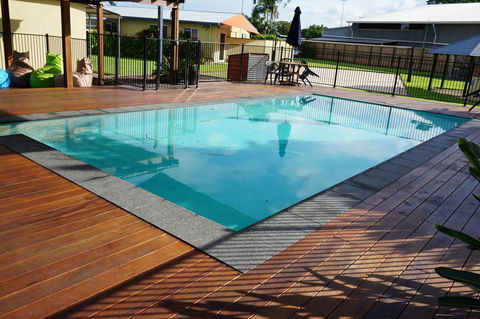 YAL Cairns - A Motel That Makes A Difference - Accommodation Brisbane 10