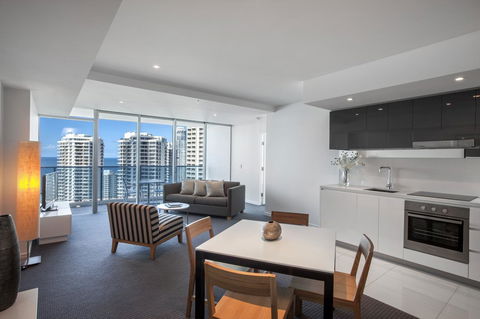 Hilton Surfers Paradise Residences - Accommodation Brisbane 35