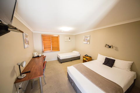 Cosmopolitan Motel & Serviced Apartments - Accommodation Brisbane 6