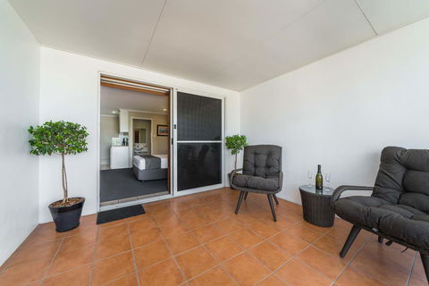 Cosmopolitan Motel & Serviced Apartments - Accommodation Brisbane 18