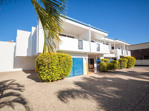 Cosmopolitan Motel & Serviced Apartments - Accommodation Brisbane 2
