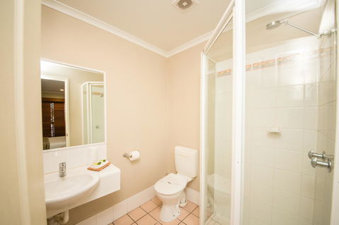 Cosmopolitan Motel & Serviced Apartments - Accommodation Brisbane 21