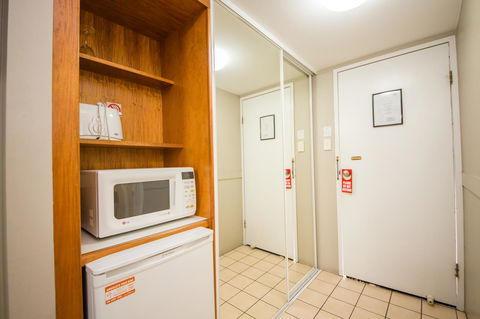 Cosmopolitan Motel & Serviced Apartments - Accommodation Brisbane 22