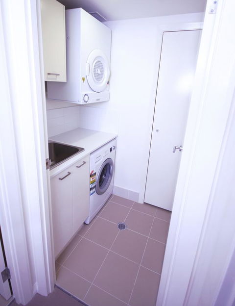 Domain Serviced Apartments - Accommodation Brisbane 4