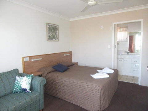 Riviera On Ruthven - Accommodation Brisbane 9