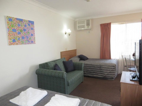 Riviera On Ruthven - Accommodation Brisbane 3