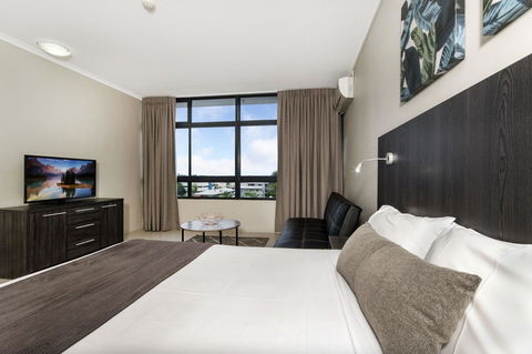 Sunshine Tower Hotel - Accommodation Brisbane 9
