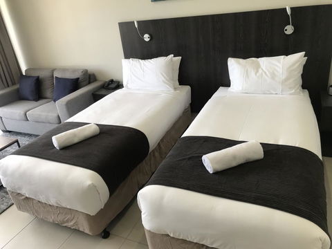 Sunshine Tower Hotel - Accommodation Brisbane 10