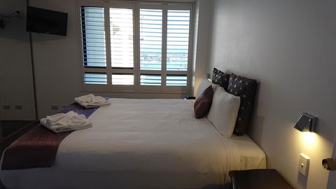 Surfers Hawaiian Holiday Apartments - Accommodation Brisbane 10