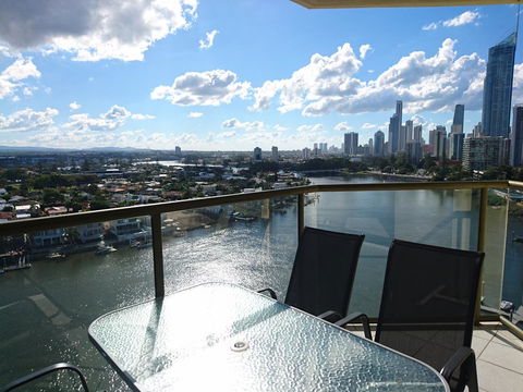 Surfers Hawaiian Holiday Apartments - Accommodation Brisbane 13